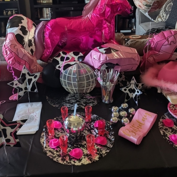 Hobby Lobby Other - Cowgirl Princess Blingy Black Pink and Silver Party Supplies Set
